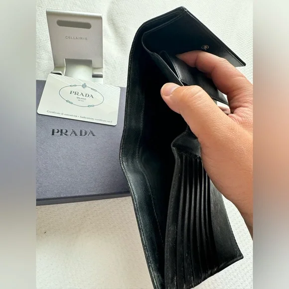 🔥Prada Nylon Tri-Fold Wallet - Picture 8 of 17